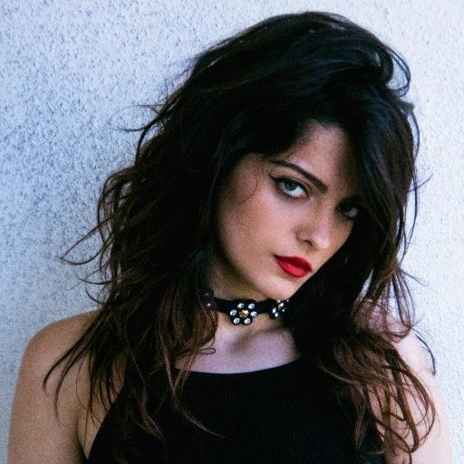 Olacaracola3925's profile picture. Tu cuenta de información sobre la cantante y compositora Bebe Rexha en España. Compra 'I Don't Wanna Grow Up' http://t.co/XoWWjyIN2m