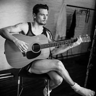 JamesRPGYE's profile picture. quel exemple mesdames messieurs