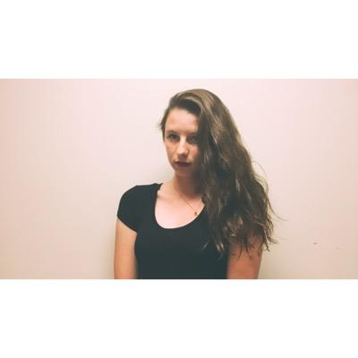 frosted_hearts's profile picture. reweeting all my favorite tweets // main account: @thirsty_hearts