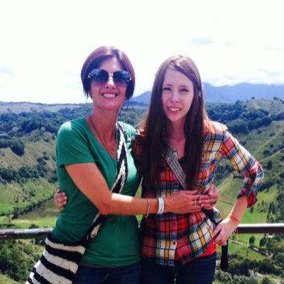 Wife, mother, fundraiser, networker, golfer, quilter and Jesus lover.