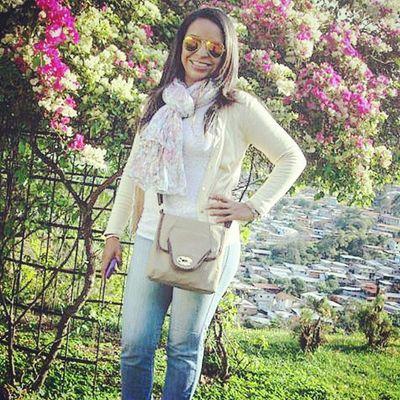 Docente y Deportista Apasionada/ Madre/ Esposa/ Hija.