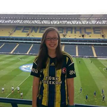 iremdnz26's profile picture. Tek aşk futbol. **FENERBAHÇE**