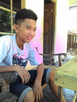 elyas_35's profile picture. Just the boy who looking for a miracle.
5203F859