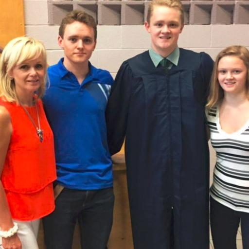 connorsheehan_'s profile picture. not as dumb as I tweet, MAC ENG 17