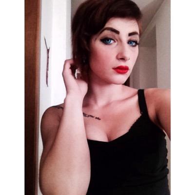 21 yearsold cutie pie follow me on my socials: FACEBOOK: ambra schwarz TUMBLR: http://t.co/ZdykHrZ135 INSTAGRAM: @angelwithscabbedwings
