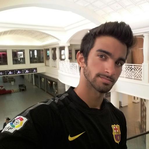 No tienen ni la menor idea de lo productivo que me siento al utilizar mis neuronas para escribir ésta biografía. - Visca Barça ♥