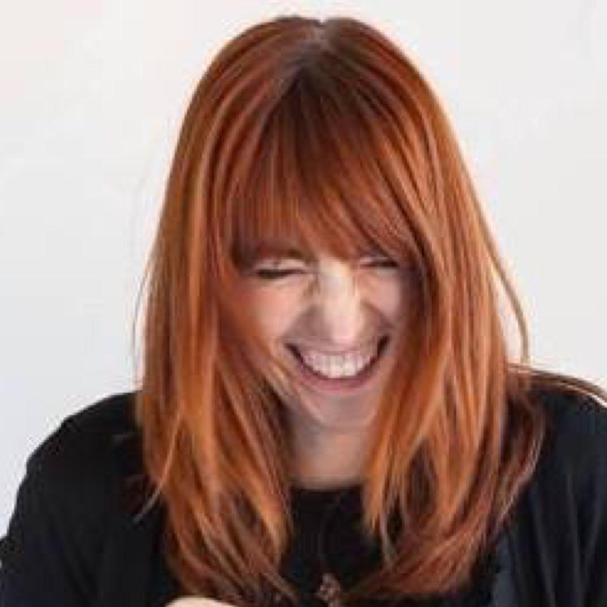 Content creator & copy | SMM | mailchimp lover | traveller | vegetarian | now redhead. Scrivo di me su https://t.co/EW345raNG8 e invio Spring Vibes ogni sabato