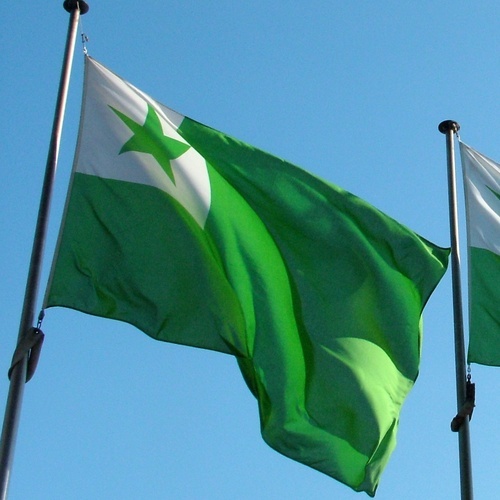 vilfredo_'s profile picture. Simple Esperantisto. Mi komencis pro lingvistikaj kialoj, sed mi restis por la rimarkinda lingvo.

Se mi eraras gramatike, korektu min, mi petas!