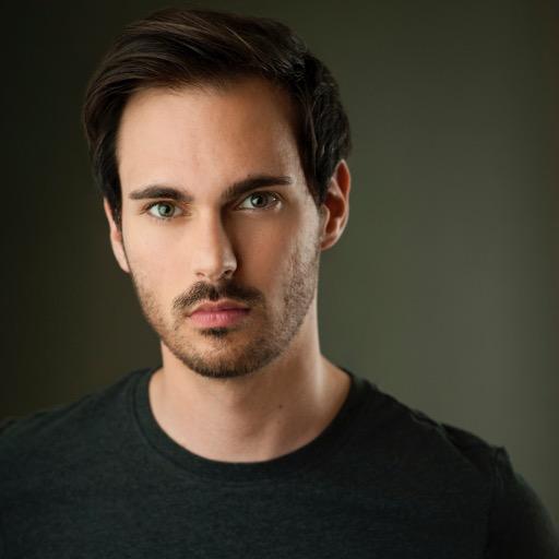 JeffGerardActor's profile picture. Actor/Screenwriter from Planet Earth | Sci-Fi, Fantasy, Horror. 

French voice of Daigo (Beyblade) and Tristan (Degrassi).

Rep: @SueTerryVoices