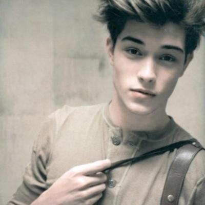 Ash_rpgunr's profile picture. 