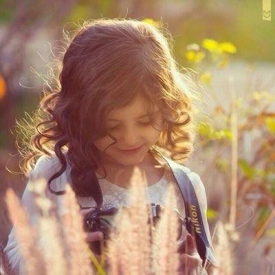 لست بداعيه , ولكن اطمح لها , ولست بكاتبه , ولكن اقراء جيداً ، ولست إعلاميه ولكن متابعه جيده , ولست بأميره ولكني إبنه لملكه , ولست كامله ولكني مسلمه