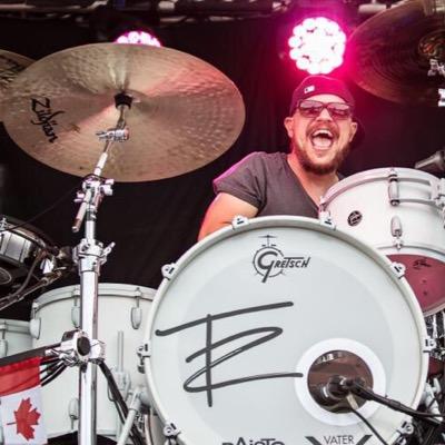 canadian, @thebrownowlstudio, drummer, producer, @thomasrhett, has needed a vacation since he went to Mexico in April.