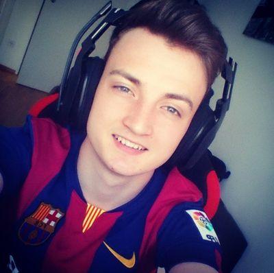 Eine Fanpage für den COD und Fifa Youtuber Viscabarca||100 Präzi 
 [[Ein Großes Ziel Viscabarca soll ein Bild liken]]☆schaffen wir 50 Follower?||