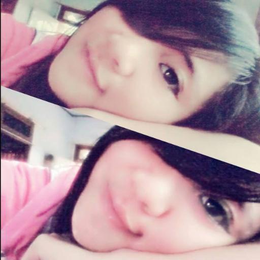 sarahvellonita's profile picture. LOVE mom :*