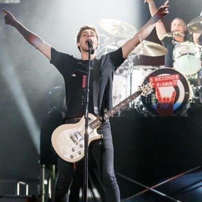 sorry if i scared you, but i love you and so does luke (ᵕ́ૢ‧̮ᵕ̀ૢ) @sparklyeyesluke