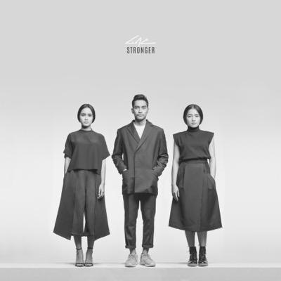 The first and Only one the OFFICIAL FANBASE @GAC_Music from SOLO. Always support no matter what. So proud of you @gamal1990 @TapiheruAudrey @AbigailCantika :)