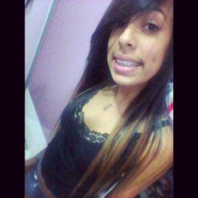 face: Thaelly Ferreira 
insta: Thaey_Ferreira