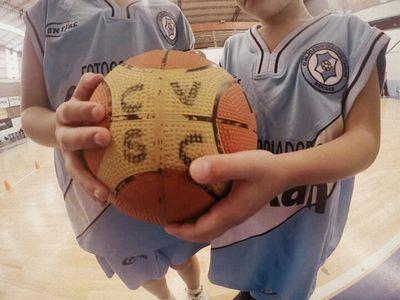 VscBasquet's profile picture. Cuenta de Twitter Oficial de todo el Basquet del Club Villa San Carlos.
Somos EL CELE, somos una pasión.
Seguinos también en Instagram ➡ @vscbasquet