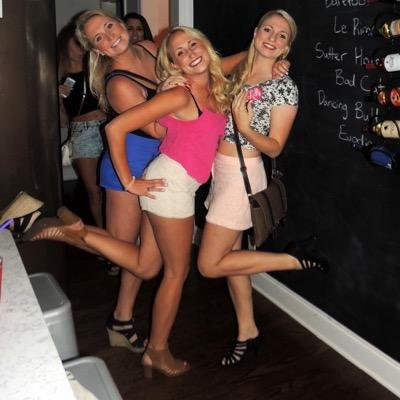 Carolinelivesay's profile picture. ❤️