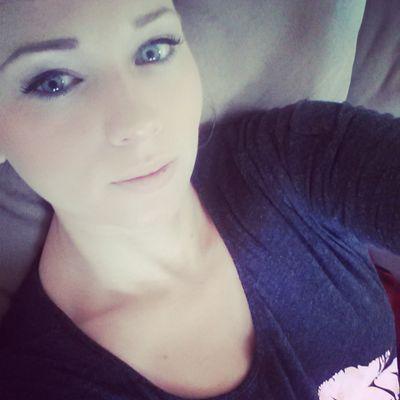 lil_miss_jitter's profile picture.