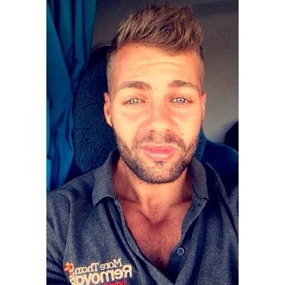 elpaj92's profile picture. 22 years old, Self employed Personal Trainer. Contact me elpaj92@googlemail.com for online training & advice. Instagram- Elpaj92