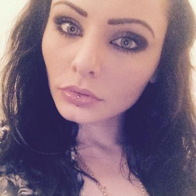 x_samilou's profile picture. 