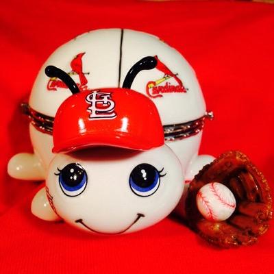 True STL Cardinal Fan, From STL MO Cardinal Nation, Live in Carbondale IL Work as Med Receptionist