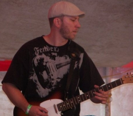 I'm a Family Man, Musician (my link tells about the guitar), Salesman, People Person, and I love interacting on twitter! Let's Connect!
