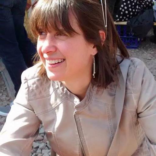 Winner Wales Creative Tutor. Senior Fellow HEA. Course Leader. Creative Media Lecturer. Digital leader. Latina who cooks. https://t.co/mvYZwUDnjH