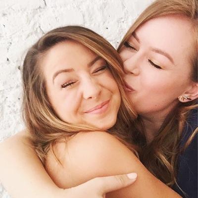 missesdeyes's profile picture. fangirling all over the place