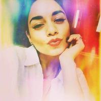 violet cora (@violetd4) 's Twitter Profile
