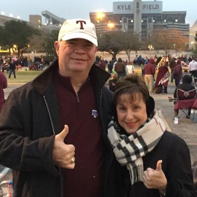 Retired | Texas A&M Aggie | College Football Fan 🏈 | Partner - Scout & Molly’s women’s clothing boutique 🇺🇸🇺🇸🇺🇸