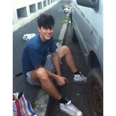 lucasrpgmrmb's profile picture. i'm borderline good and i'm borderline bad