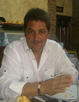 Jluisbarba's profile picture. 