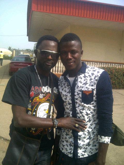 I'm a professional artist av wrk wit so many super stars