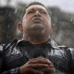 sencillamente CHAVISTA de corazón y 100% comprometida con la revolución.....majunches no se equivoquen que nuestras armas son la conciencia y la unidad