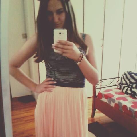 ToniaVas69's profile picture. We all have two lifes.The second one beggins when we realise that we live only once .I will be his carrot no matter what .-.