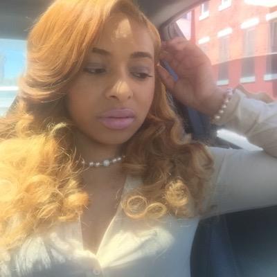 ladiii_ash_'s profile picture. IG: _justaflaw