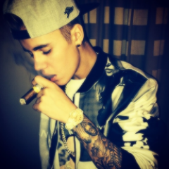 ㅤㅤ ㅤㅤ Justin Drew Bieber｡ㅤㅤ ㅤ»born march 1, 1994 ㅡ  Canada« ㅤㅤㅤ I'll fucking beat the fuck out of you.