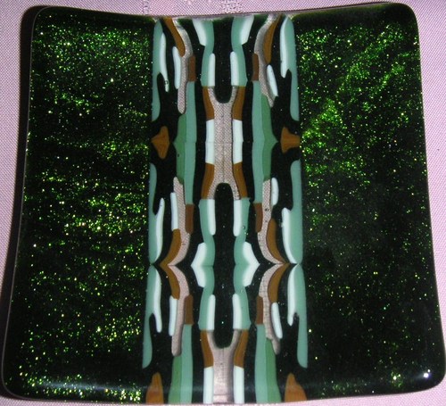 I love making Stained Glass, Mosaics and Fused Glass items. I especially like making things for the Home and Garden.