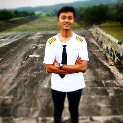 pilotfun_farel's profile picture. I Wanna Born,For Be A Pilot..