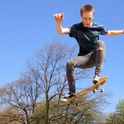 Age 17 Hobbies skating What you saying ??