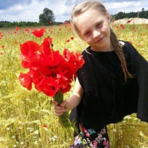 julcia_cf's profile picture. Julcia jest z programu Mali Giganci. Uwielbiam ją ma niesamowity głos ♥♥♥