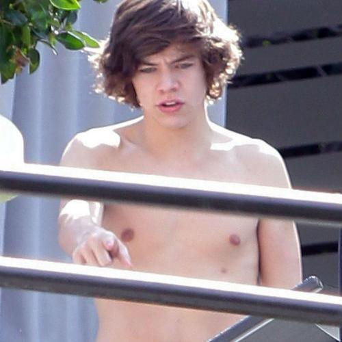 InsightHarry_'s profile picture. I make the girls and boys scream.