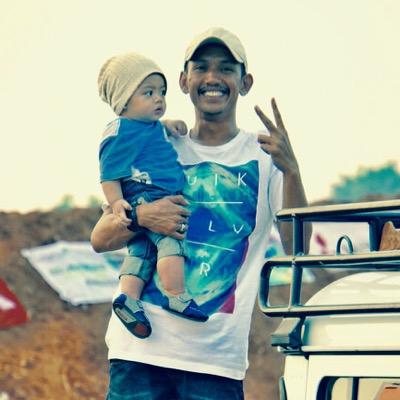 Adeputra8888's profile picture. the winners never quit, the quitters never win