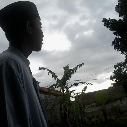 ZikkriAS's profile picture. 心がやばい