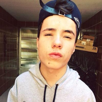 Face : Felype Renan
Insta : felyperenan
Snap : felyperenan ❤️