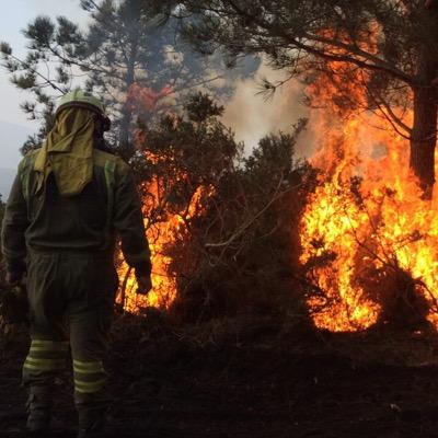 •Esta conta dará toda a información sobre os #Incendios #Forestais (IF) activos na Comunidade Galega. •Conta non vinculada a ningún organismo oficial.