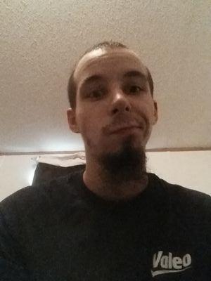 wm23n1a's profile picture. The man who stanced a van.