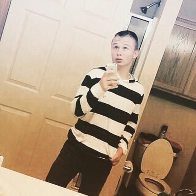 xxxgamerboyxxx's profile picture. COD feeder/trickshotter, tryna make it up to the pros! never gonna give up. youtube: https://t.co/ePpmlOV0ov plz like and sub